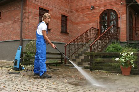 Pressure vs power washing