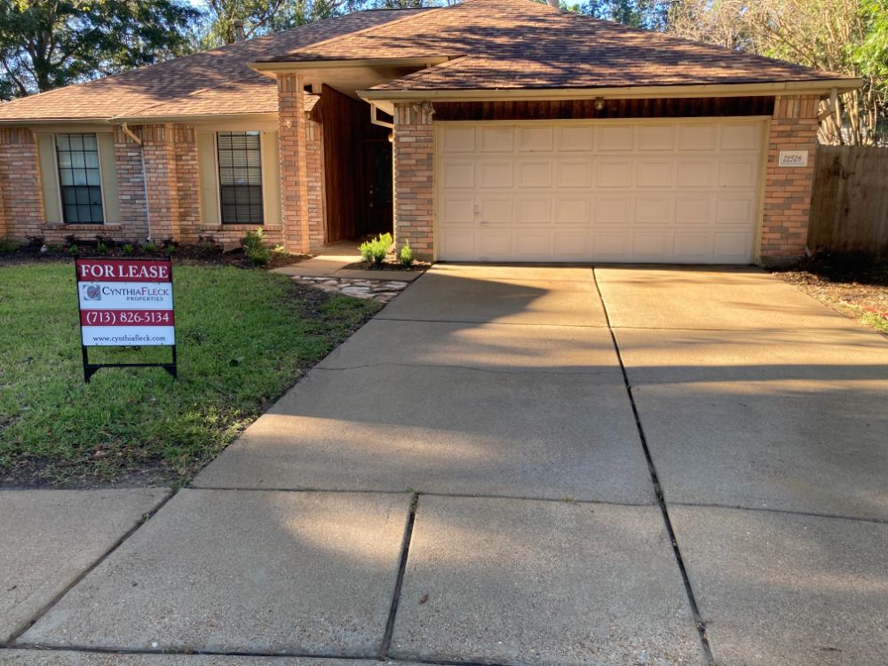 House and concrete cleaning in houston tx