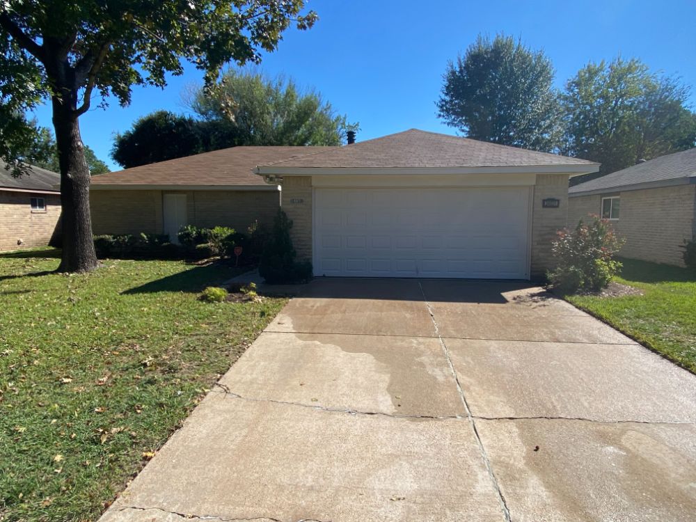 Roof and Driveway Cleaning in Katy, TX